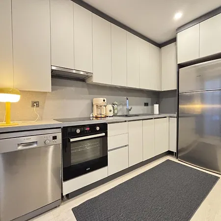 Newly Built 2br In Sisli Apartmán *